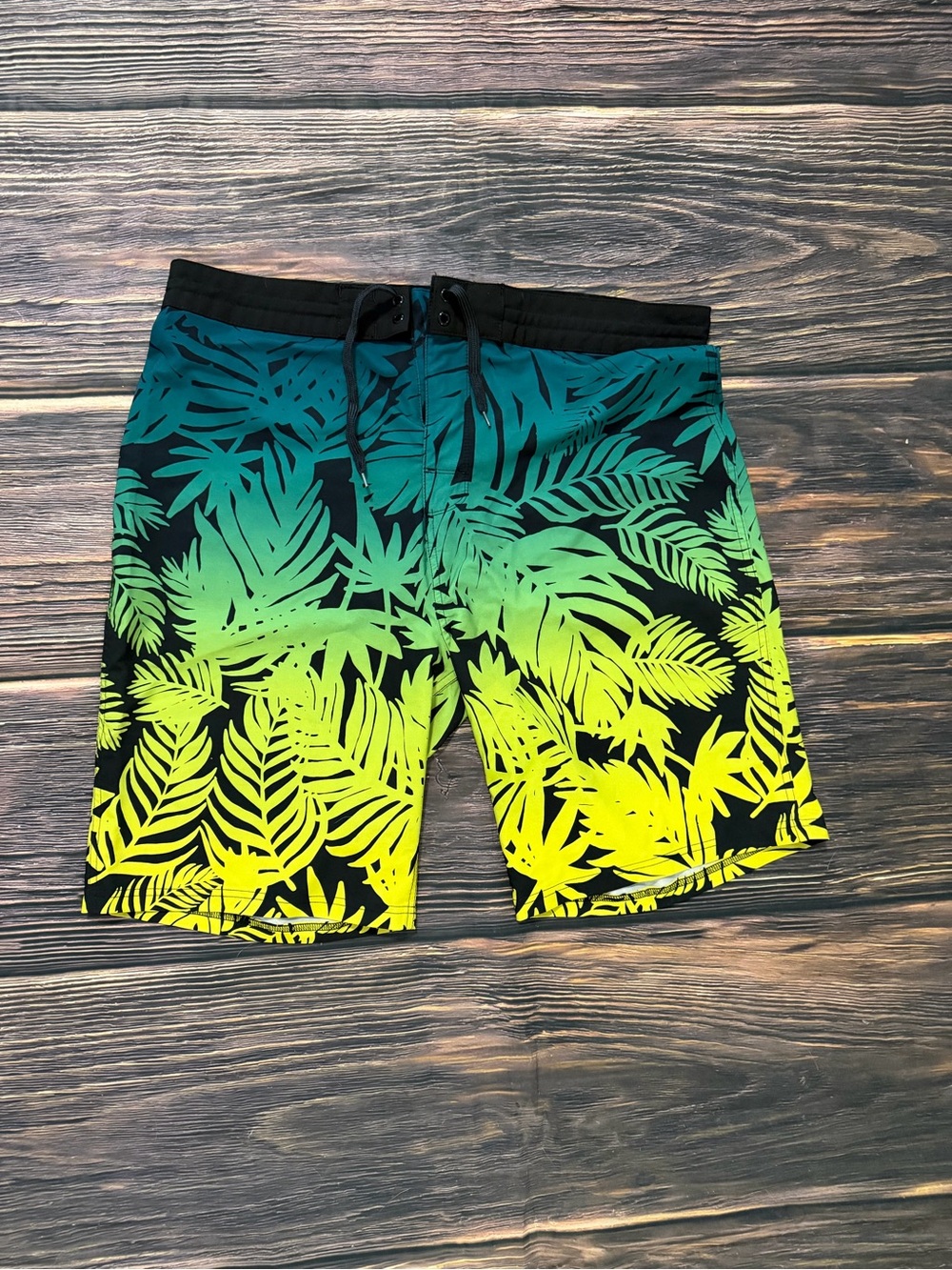 Size 38 Old Navy Men's Tropical Swim Trunks